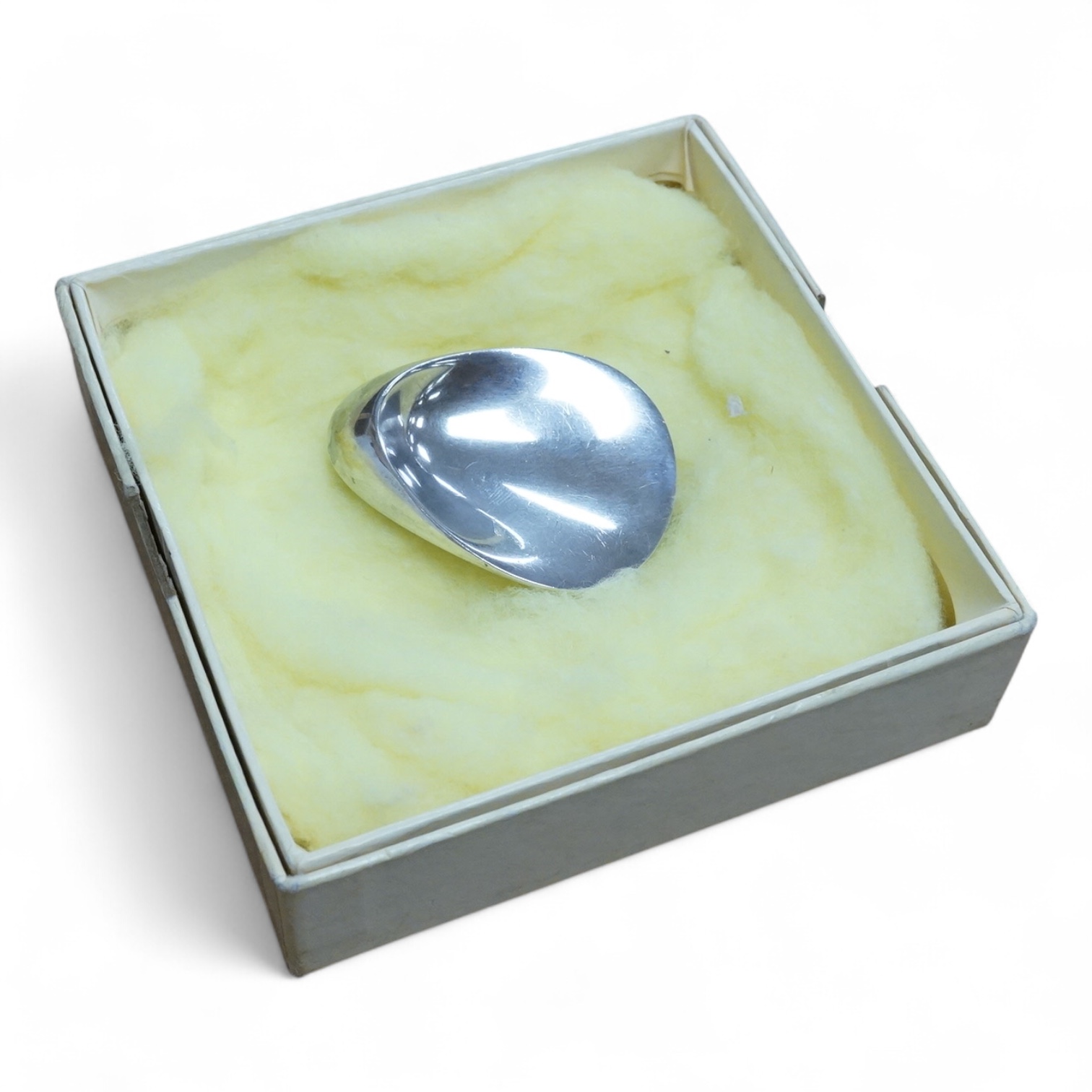 An Elizabeth II Nanna & Jorgen Ditzel for Georg Jensen silver brooch, design number 328, import marks for Georg Jensen Ltd, London, 1965, 51mm, with Jensen box.